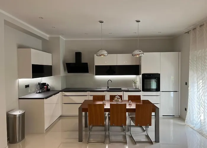 Two Palms Apartman Duce