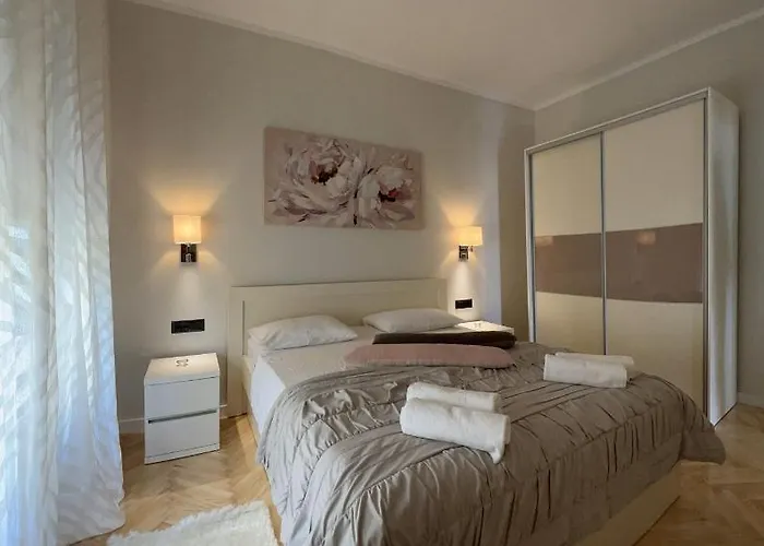 Two Palms Apartman Duce