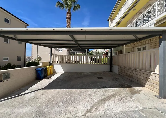 Two Palms Apartman