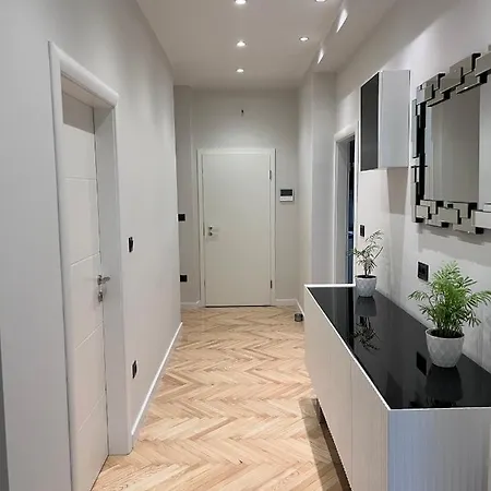 Two Palms Apartament *