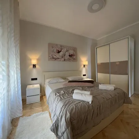 Two Palms Apartamento Duće